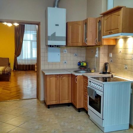 Apartment On Virmens'Ka Street Lviv Eksteriør bilde