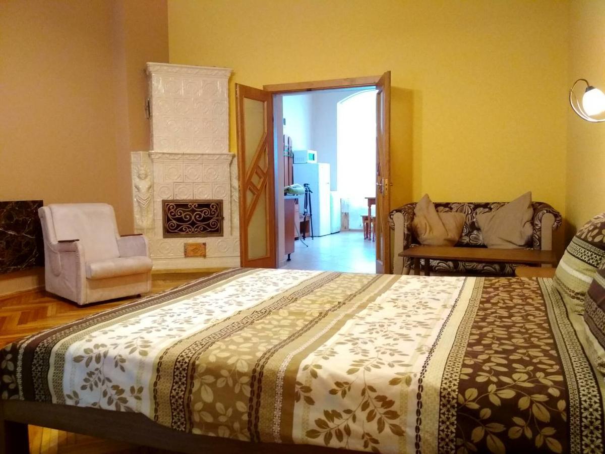 Apartment On Virmens'Ka Street Lviv Eksteriør bilde