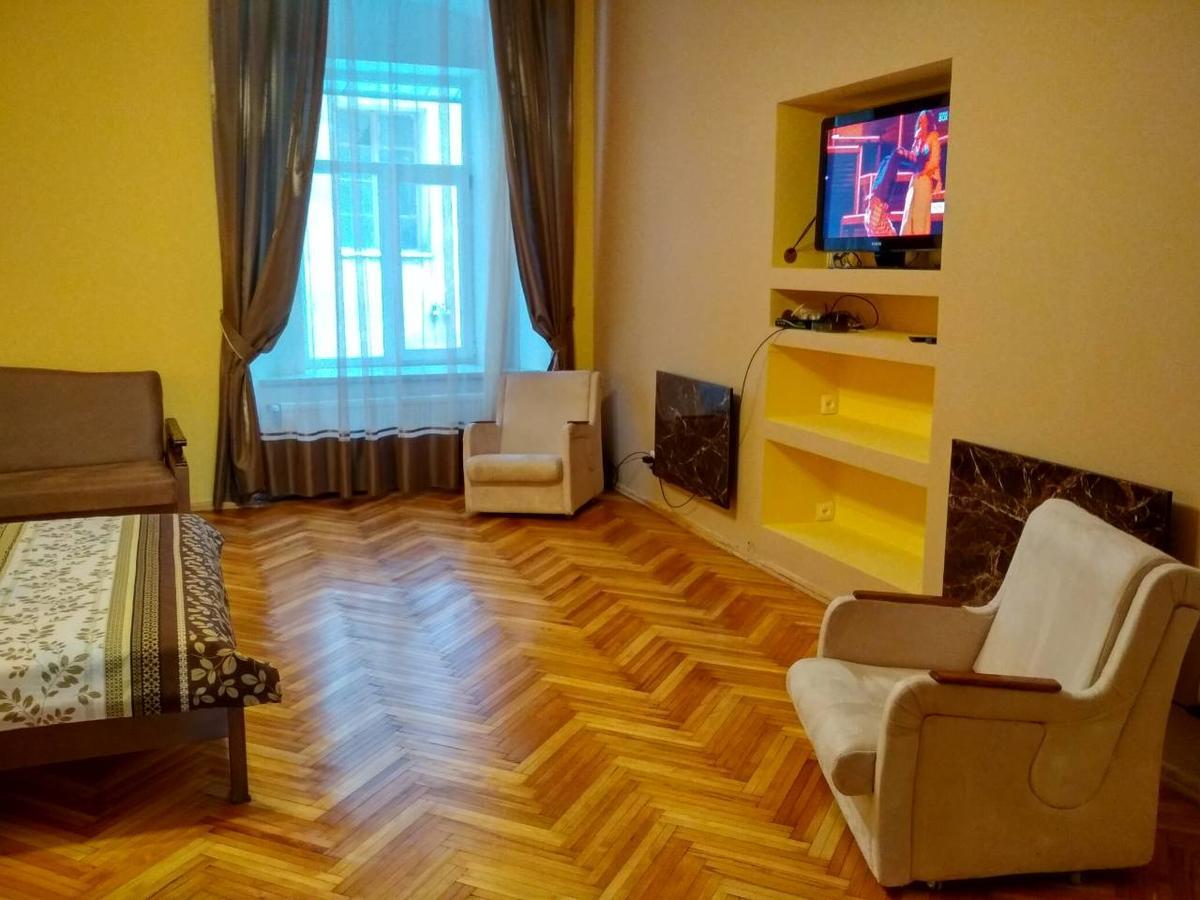 Apartment On Virmens'Ka Street Lviv Eksteriør bilde